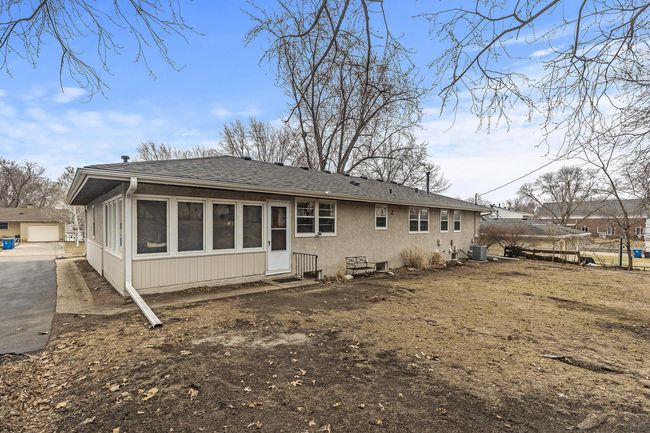 Entrance from the backyard to the three season porch | Image 28