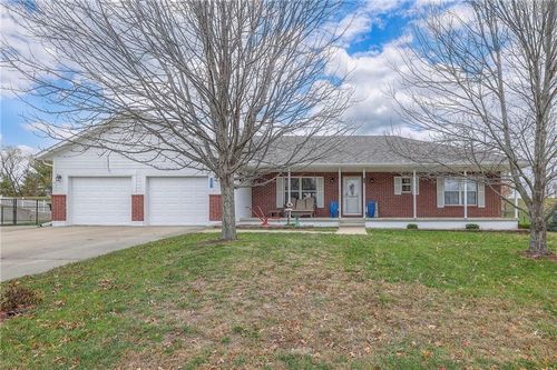 201 Amy Street, Harrisonville, MO, 64701 | Card Image