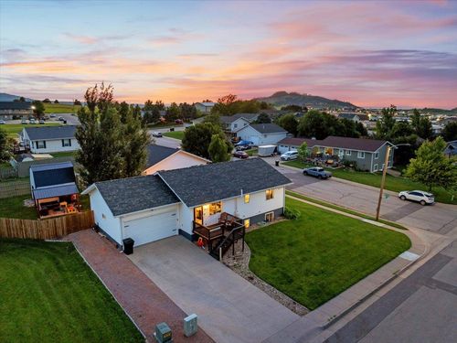 807 S 32nd St, Spearfish, SD, 57783-9755 | Card Image