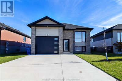 183 Moonstone Cres, House other with 4 bedrooms, 3 bathrooms and null parking in Chatham ON | Image 2