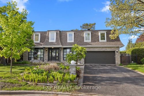 899 Dresden Cres, Ottawa, ON, K2B5H8 | Card Image
