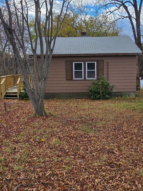 125 Woodland St, Windsor, CT, 06095-3455 | Card Image