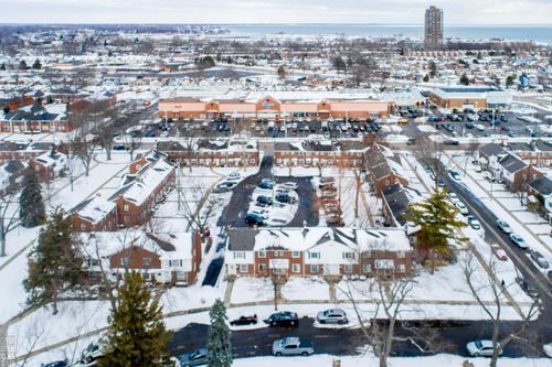 22961 Allen Rd, Saint Clair Shores, MI, 48080-2704 | Card Image