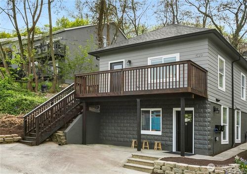 b-1529 Sturgus Ave S, Seattle, WA, 98144-3519 | Card Image