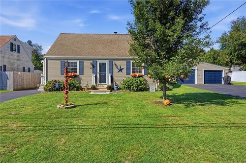 220 Williams St, Cumberland, RI, 02864-7128 | Card Image