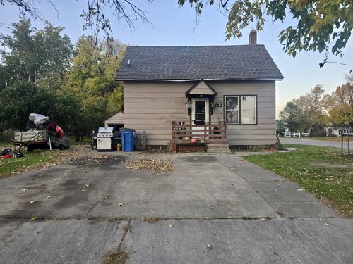 222 Cedar Ave Ne, Wadena, MN, 56482-1361 | Card Image