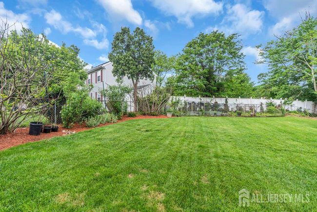 51 Sturbridge Dr, House other with 5 bedrooms, 4 bathrooms and null parking in Piscataway NJ | Image 85