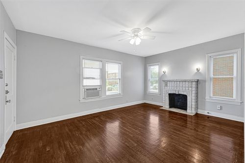 apt-1-4304 Pease St, Houston, TX, 77023-3041 | Card Image