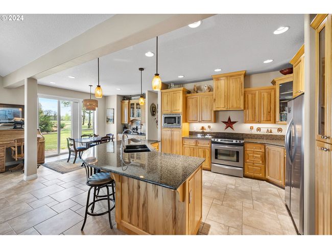 12430 S Oak Grove Rd, House other with 3 bedrooms, 4 bathrooms and 6 parking in Canby OR | Image 29