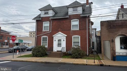 21 Susquehanna Ave, Lansdale, PA, 19446-3677 | Card Image