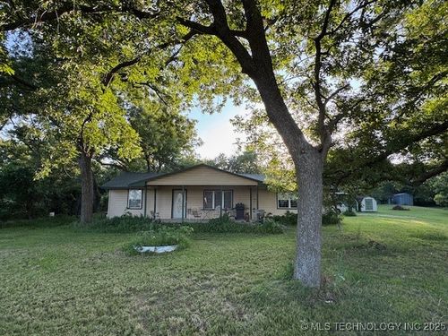 13228 N County Road 3400, Stratford, OK, 74872-8242 | Card Image