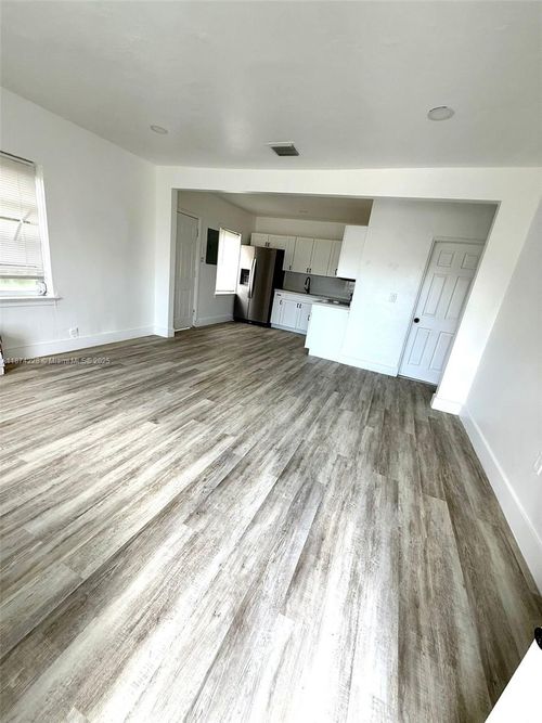 1251-1249 Nw 57th St, Miami, FL, 33142-2605 | Card Image