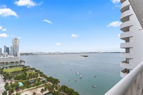 3040-1717 N Bayshore Dr, Miami, FL, 33132-1103 | Card Image