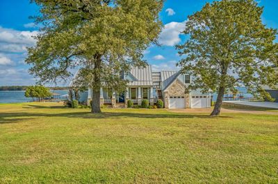 731 El Barco, House other with 3 bedrooms, 2 bathrooms and null parking in Corsicana TX | Image 1