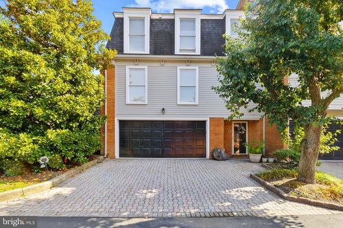 133 Plum St, MOORESTOWN, NJ, 08057-2952 | Card Image