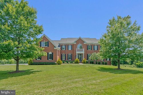 14785 Bankfield Dr, WATERFORD, VA, 20197-1243 | Card Image