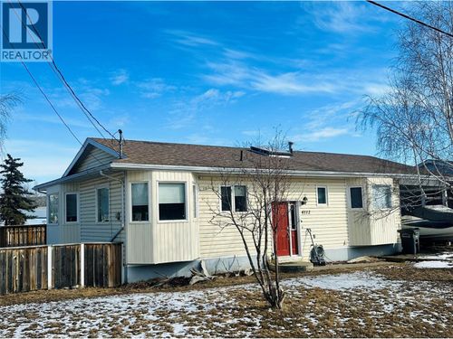 4112 52a Pl Ne, Chetwynd, BC, V0C1J0 | Card Image