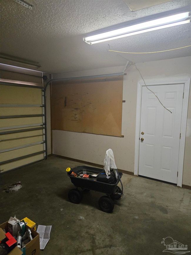 3285 Fairview Ave, House other with 4 bedrooms, 2 bathrooms and 4 parking in Crestview FL | Image 26