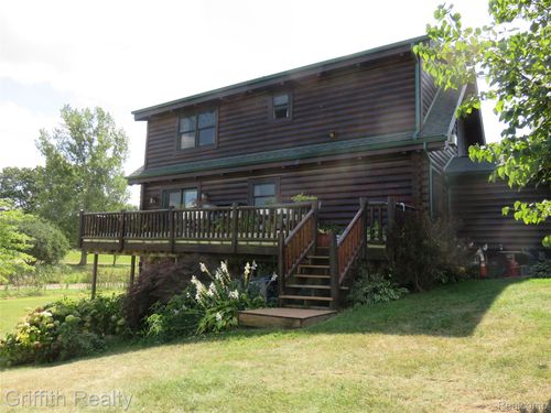 5748 W Coon Lake Rd, Howell, MI, 48843-7306 | Card Image