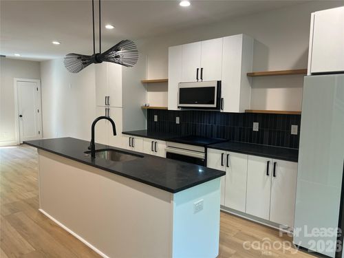 1356 Briar Creek Rd, Charlotte, NC, 28205-6271 | Card Image