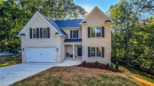 5092 River Chase Rdg, Winston-Salem, NC, 27104-4490 | Card Image