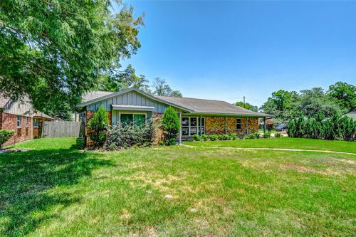 1202 Shadeland Dr, Houston, TX, 77043-4227 | Card Image