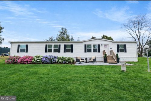 1017 Sunhigh Dr, WEST CHESTER, PA, 19380-1635 | Card Image