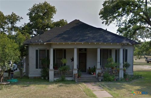 108 E Storey St, San Saba, TX, 76877-5802 | Card Image