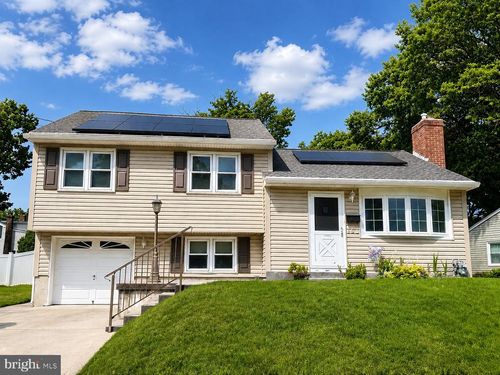 153 Hawthorne Dr, MOUNT HOLLY, NJ, 08060-1203 | Card Image