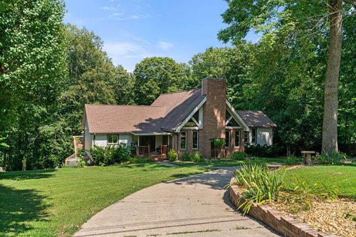 1015 Red Oak Dr, Greenbrier, TN, 37073-4661 | Card Image