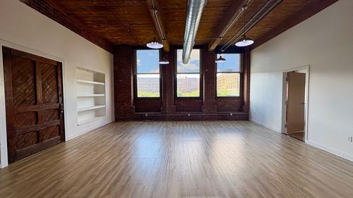 200-1 Union Street, Lawrence, MA, 01840 | Card Image