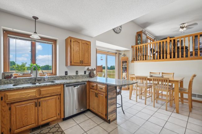 10865 367th Street, House other with 4 bedrooms, 3 bathrooms and null parking in Sunrise Twp MN | Image 21