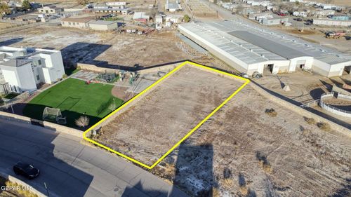 2020 Boy Scout Ln, Sunland Park, NM, 88063-9500 | Card Image