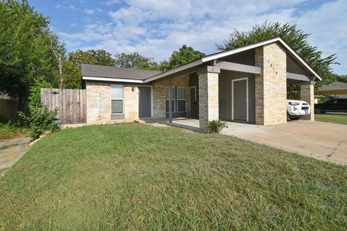 b-1810 Nicole Cir, Round Rock, TX, 78664-2133 | Card Image