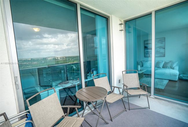 APT-1603N - 2641 N Flamingo Rd, Condo with 2 bedrooms, 2 bathrooms and null parking in Sunrise FL | Image 44