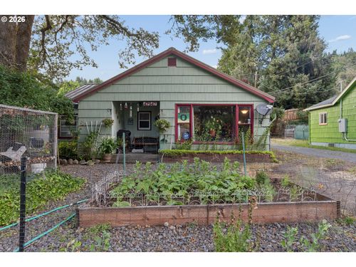 47947 Commercial St, Oakridge, OR, 97463-9459 | Card Image