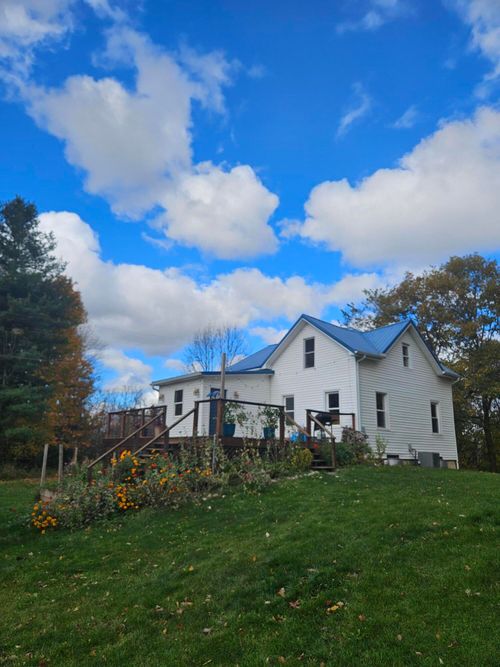 7100 Assyria Rd, Nashville, MI, 49073-9549 | Card Image