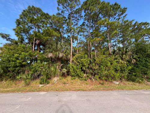 556 Burlington Ave Ne, Palm Bay, FL, 32907-2021 | Card Image