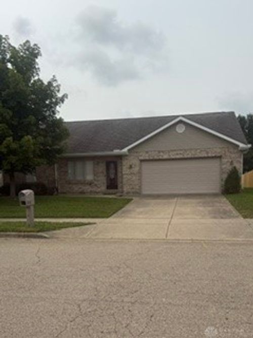 615 Holderman Pl, New Lebanon, OH, 45345-1527 | Card Image
