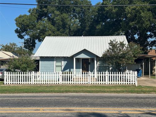 407 N Kent St, Gorman, TX, 76454-3054 | Card Image