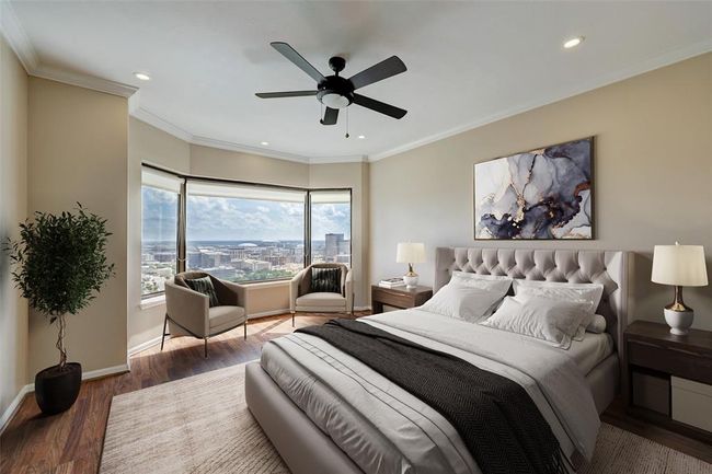 Large primary bedroom | Image 6