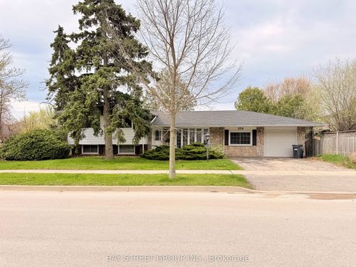 526 Chamberlain Road, Burlington, ON, L7L2V1 | Card Image