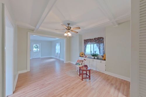 405 W Oliver St, Owosso, MI, 48867-2251 | Card Image