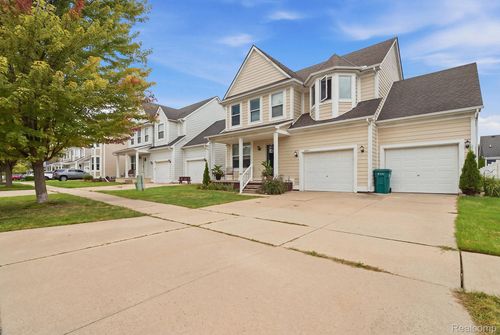 32627 Creekview St, New Haven, MI, 48048-2995 | Card Image
