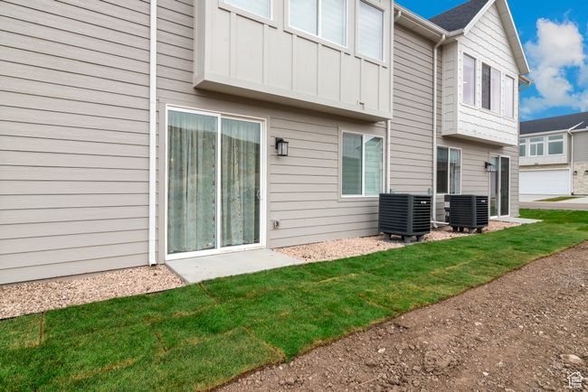 537 N Blue Lake St St, Townhouse with 3 bedrooms, 3 bathrooms and 4 parking in Garden City UT | Image 26