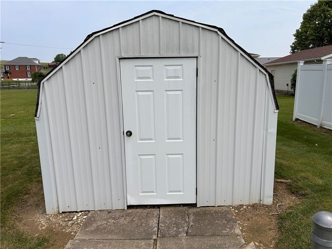 7 Windridge Dr, House other with 3 bedrooms, 1 bathrooms and 2 parking in Uniontown PA | Image 4