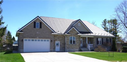 161 Brock St, Monkton, ON, N0K1P0 | Card Image