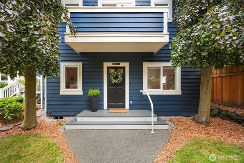 c-2110 California Ave Sw, Seattle, WA, 98116-5104 | Card Image