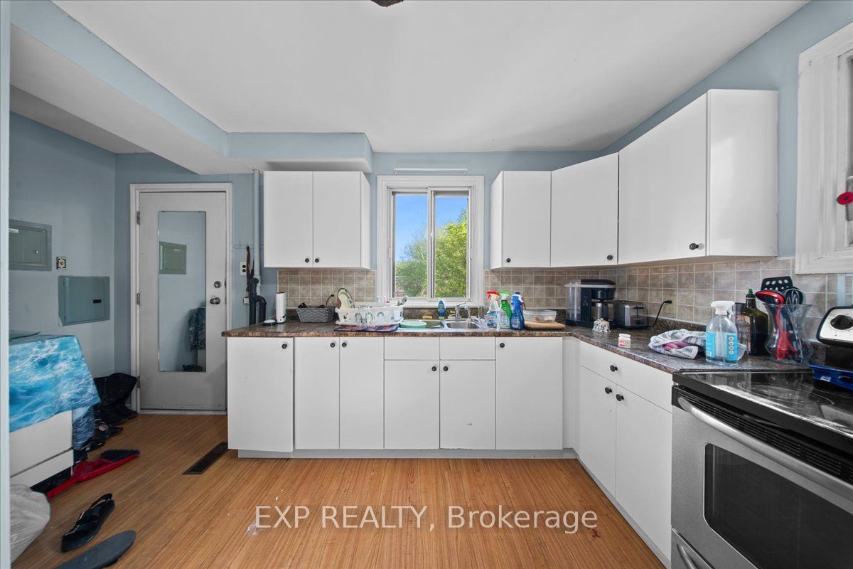 Residential in Vanier and Kingsview Park 5