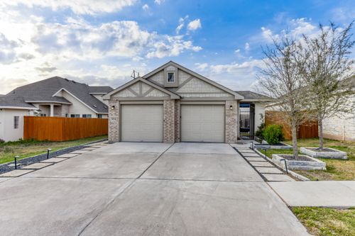 504 Spinnaker Loop, Kyle, TX, 78640-2595 | Card Image